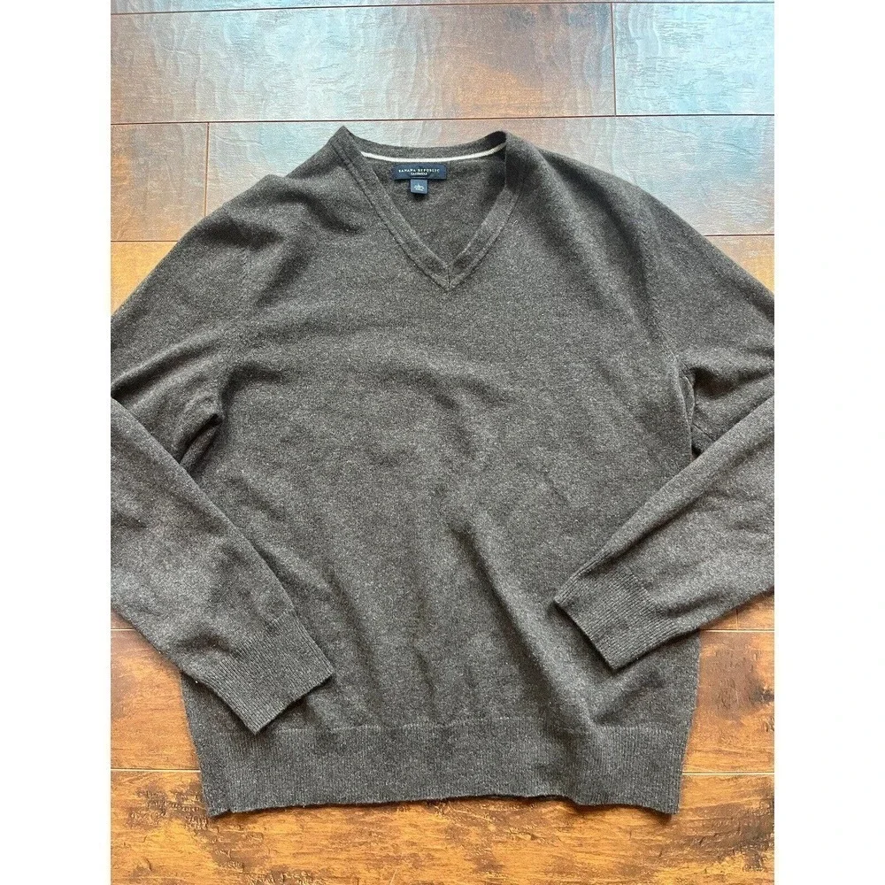 Banana Republic 100% Cashmere V-Neck Pullover Sweater Brown Mens Size Large